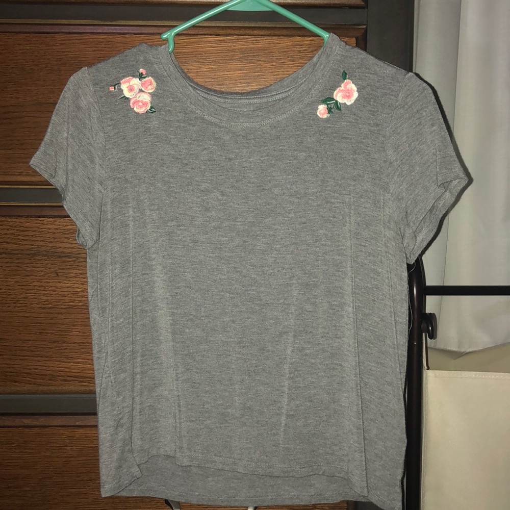 Aeropostale Embroidered Girl Tee